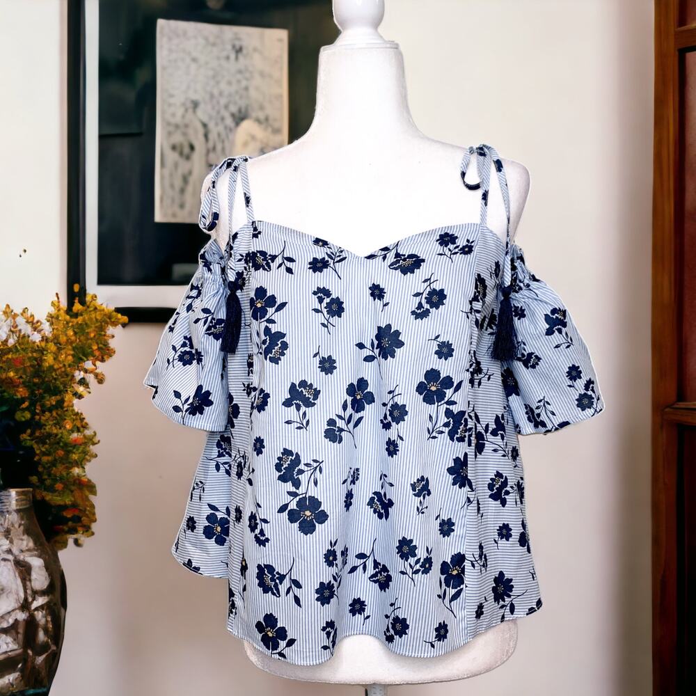 Moon River Cold Shoulder Tassel Tie Strap Striped Floral Top Blue Size Small